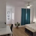 Hjs Plaza Ii Apartment *