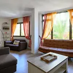 Apartment Hjs Plaza Ii *