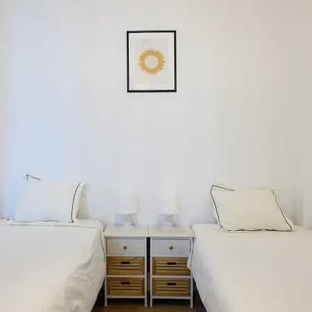 Apartment Hjs Plaza Suites Apartments II