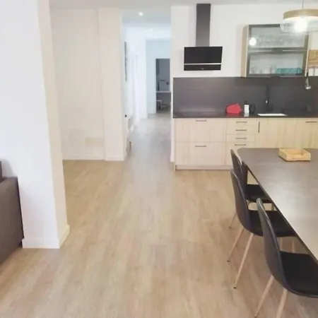 Hjs Plaza Ii Apartamento