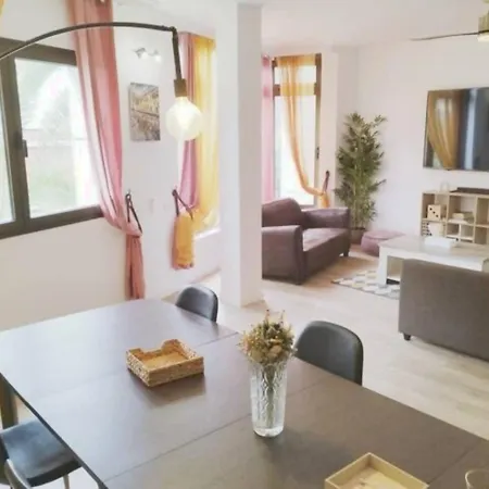 Hjs Plaza Suites Apartments II Apartment