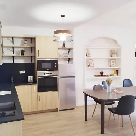 Hjs Plaza Ii Apartamento *